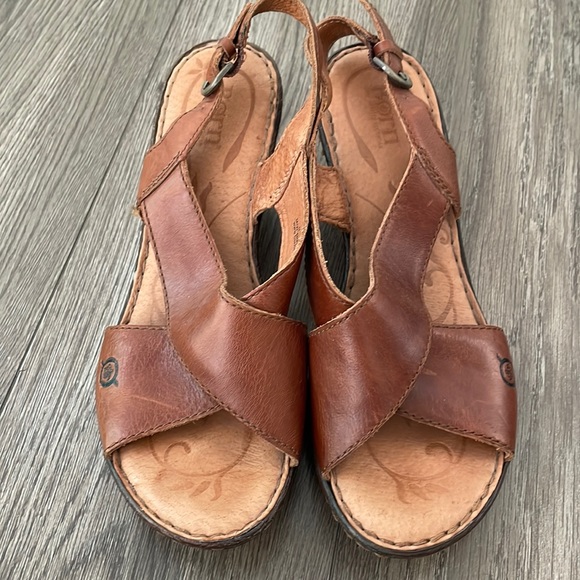 Born Shoes - Born ladies brown leather heels